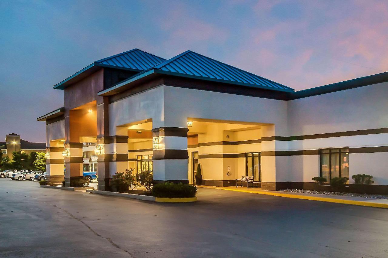 Hotel And Conference Center 3*