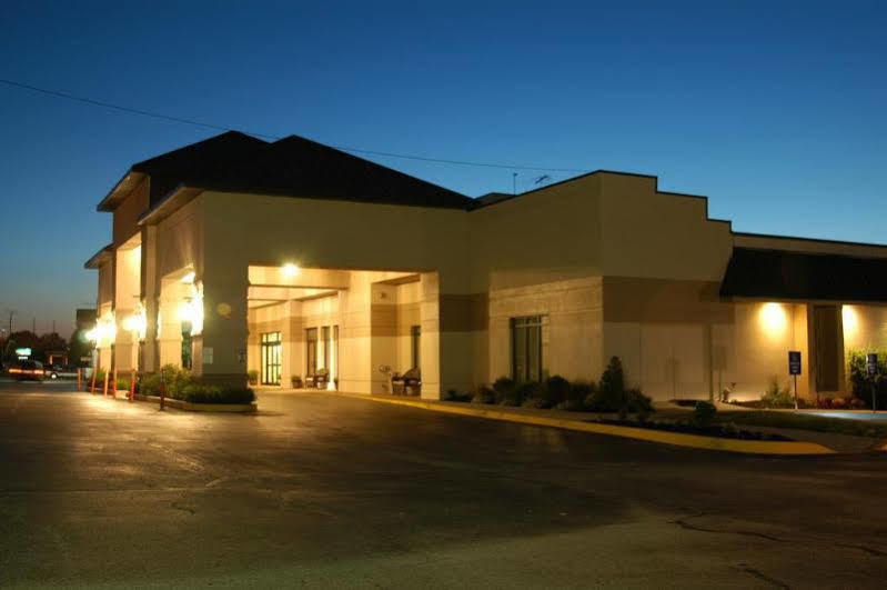 Hotel And Conference Center 3*